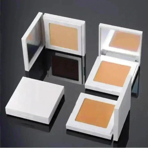 Soft Matte Vegan 🌱 Pressed Powder - Picture 9 of 11